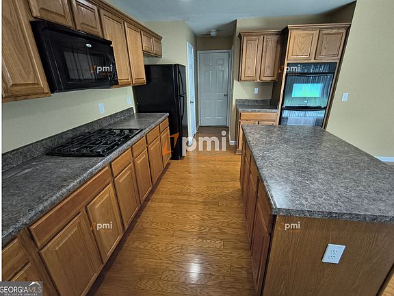 2nd image of 350 Fairmont Way