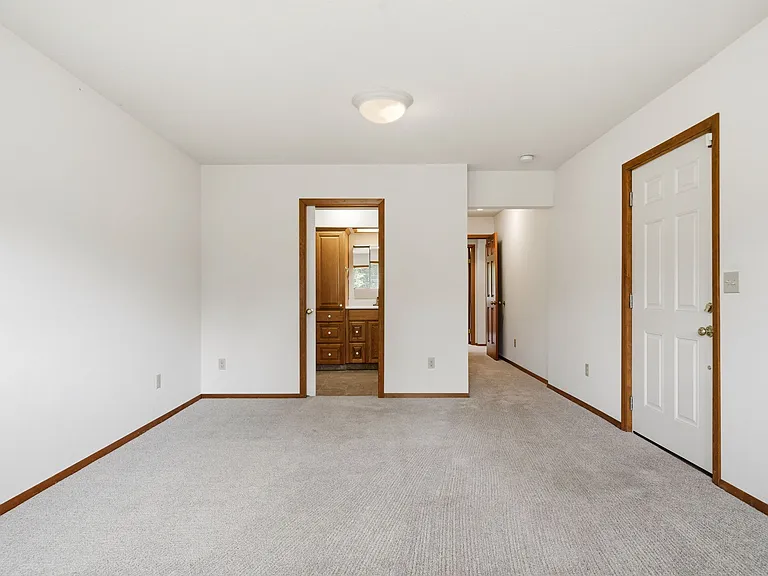 11306 SE 19th St — Photo 23