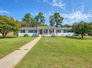 110 Shoally Park Dr, Boiling Springs, SC 29316