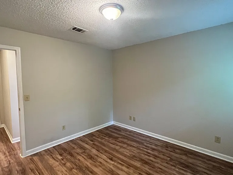 536 Loblolly Ln — Photo 15