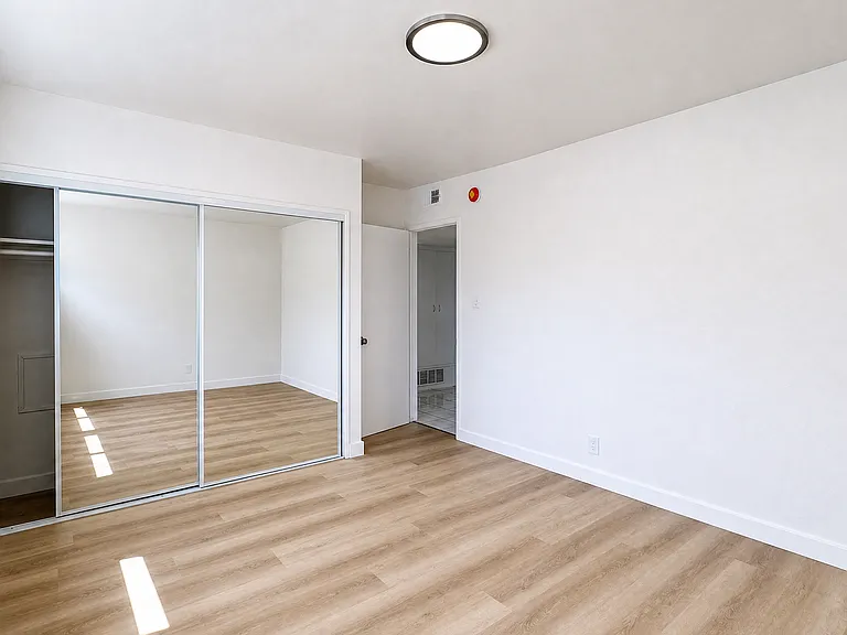 716 Glenway Dr #1 — Photo 21