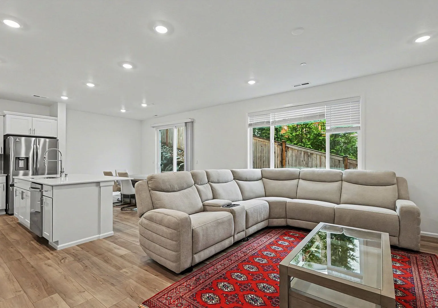 Charming Home in Bothell Prime Location & Modern Comfort 219 179th Street SE, Bothell, WA 98021 3... — Photo 4