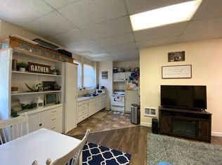 706 Ridge St APT 22, Mineral Pt, WI 53565