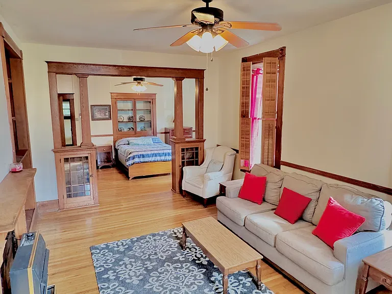 323 S Church St #1 — Photo 3