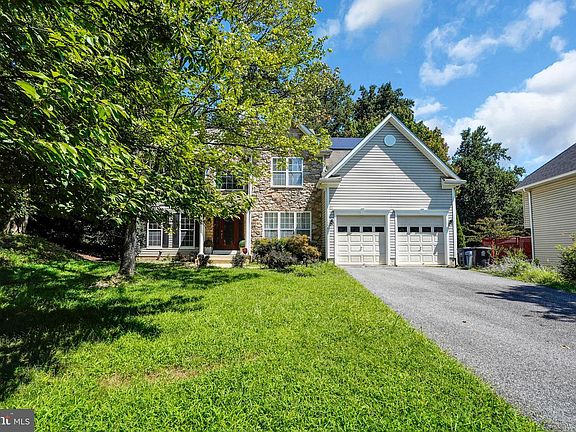 4th image of 15611 Straughn Dr