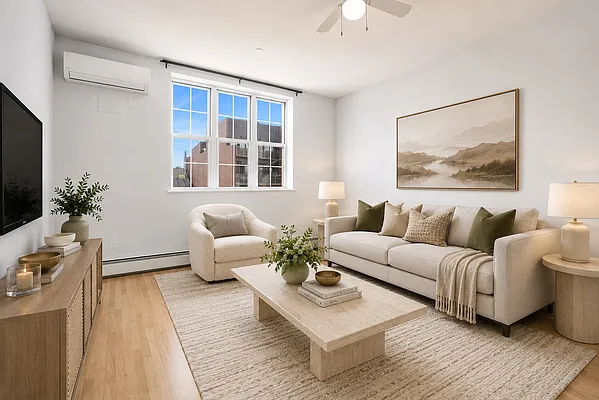 Living room, photo 1