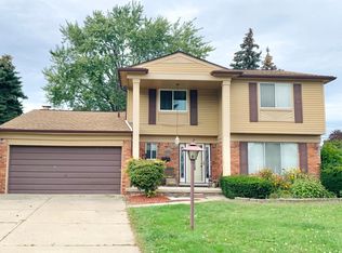 3453 Kevin Cir, Warren, MI 48092