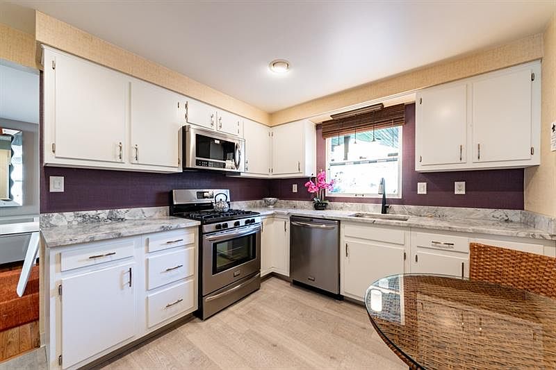 517 Cleveland Dr, New Kensington, PA 15068 Zillow