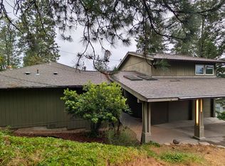 1105 Ivy Ln, Ashland, OR 97520