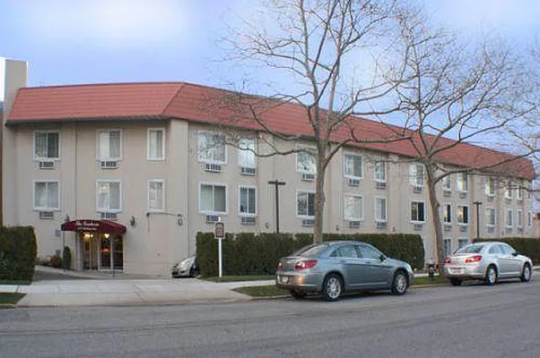 Sold by Fillmore | media 2