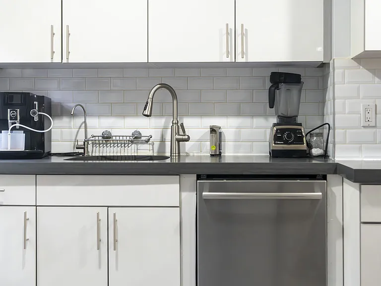 1206 Saint Marks Ave #1 — Photo 3