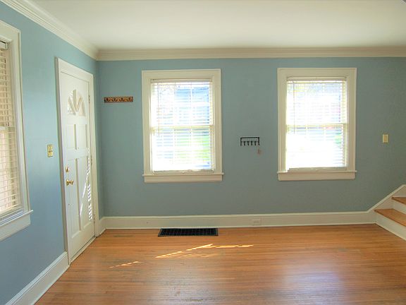 3rd image of 612 Woodruff Pl