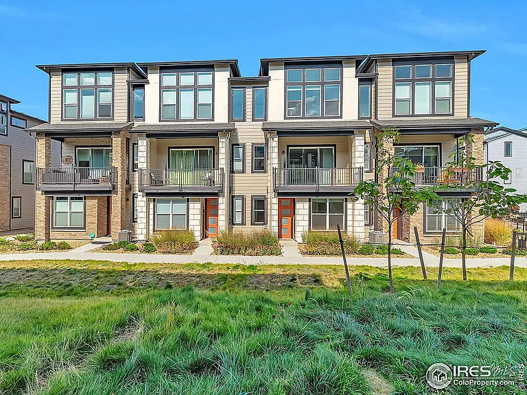 526 Meridian Ln — Photo 30