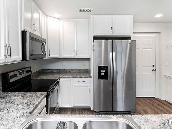 3rd image of 5011 N Central Park Blvd