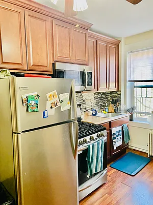 Rented by Carroll Gardens Realty | media 9