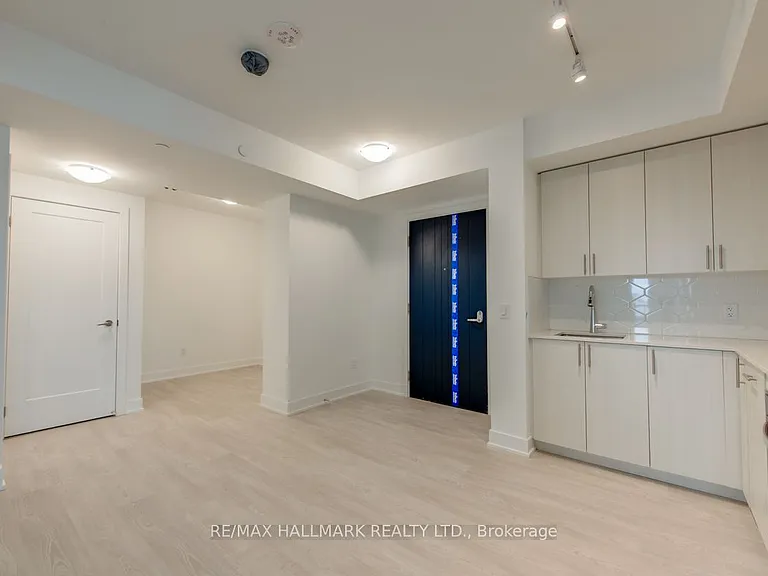 2545 Simcoe St N #417 — Photo 2