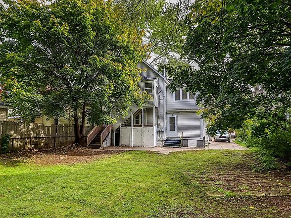 2nd image of 1051 Alpine Ave NW #2