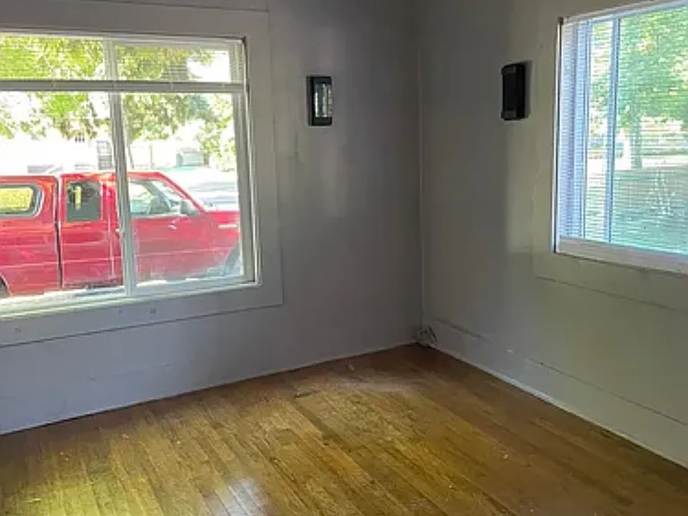 1203 NW Van Buren Ave #A — Photo 1