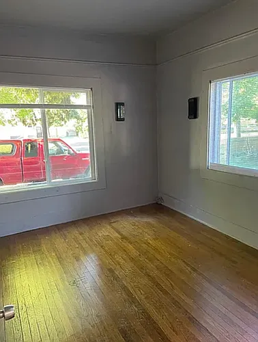 1203 NW Van Buren Ave #A Photo 1