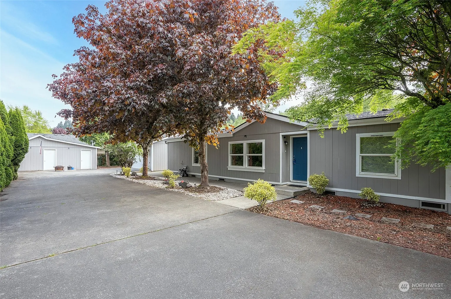 2015 4th Street SE photo 1