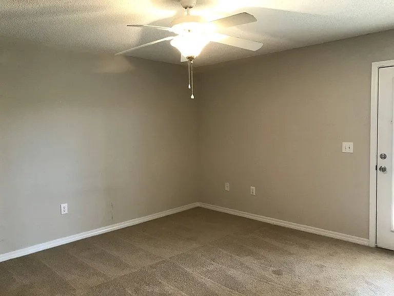25855 Argonne Dr — Photo 12