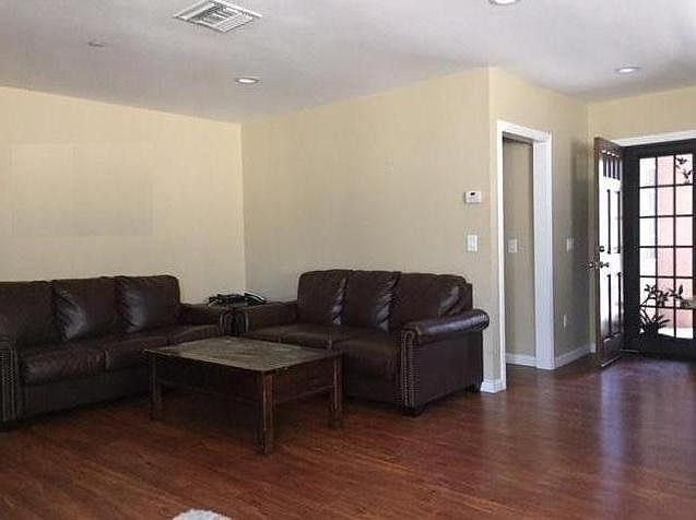 2nd image of 12322 Lull St