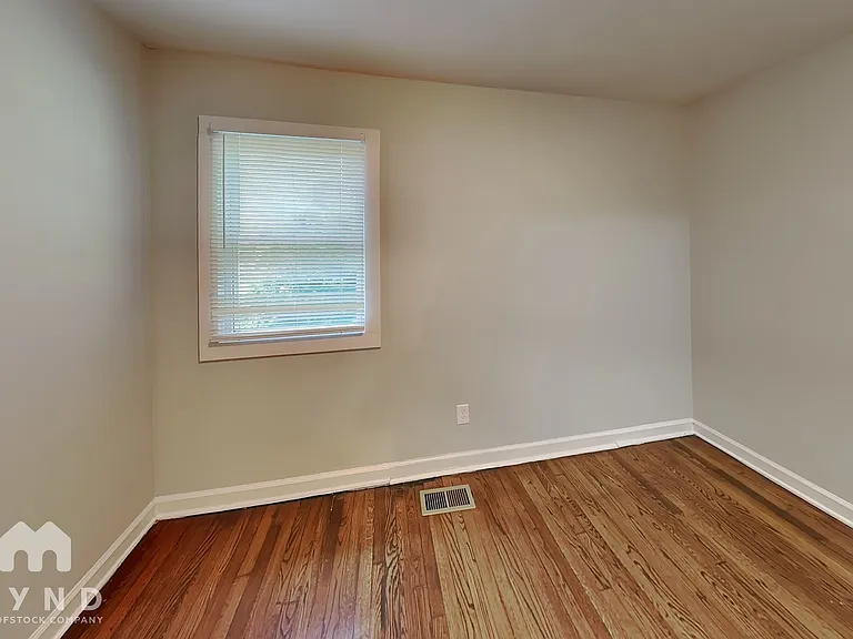 6143 Castle Ct — Photo 10