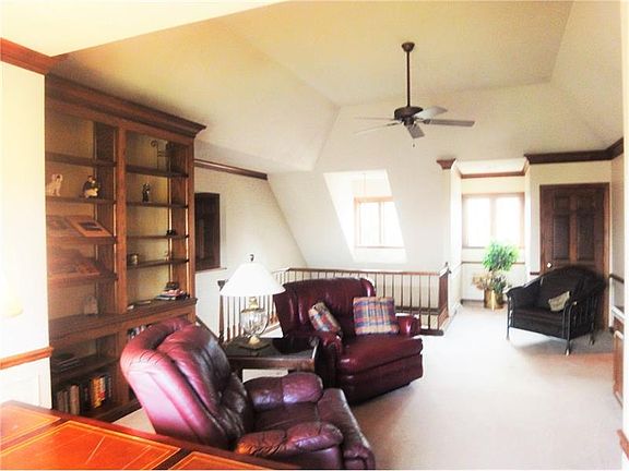 2nd floor family room