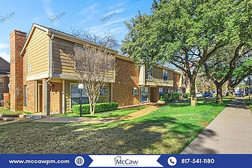 2101 Park Willow Ln Photo 1