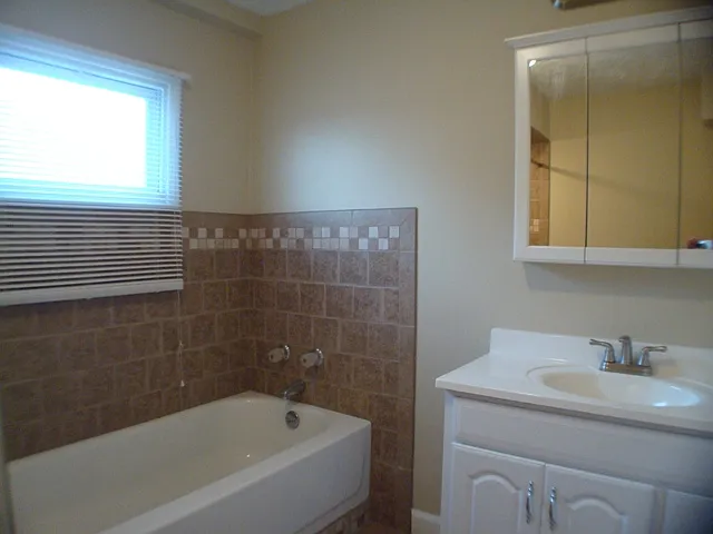 main floor full bathroom