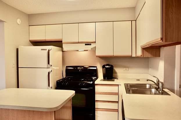 1st image of 17 Cedar Ct APT 6