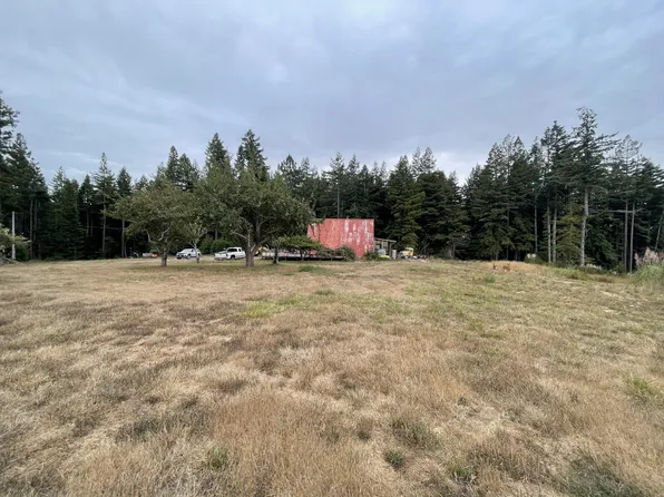 2799 Shady Ln, Fortuna, CA 95540