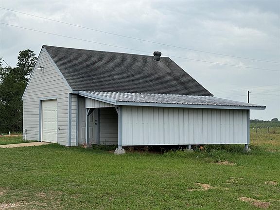 3rd image of 1327 Kenney Hall Rd
