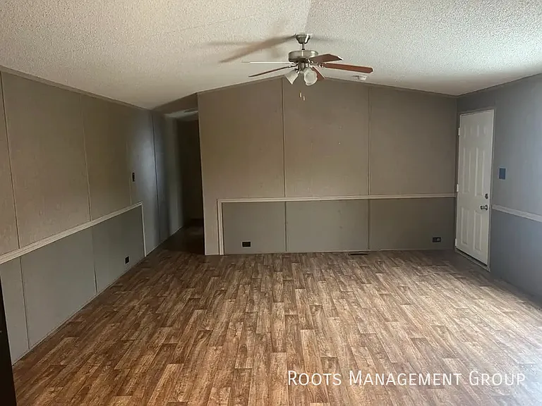 310 Hester Ave #225 — Photo 4
