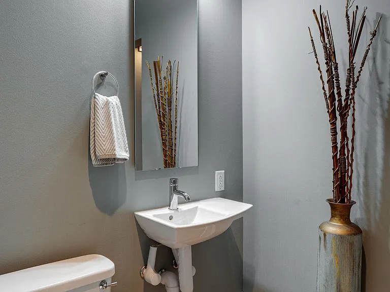 2115 Yeaman Pl #601 — Photo 24