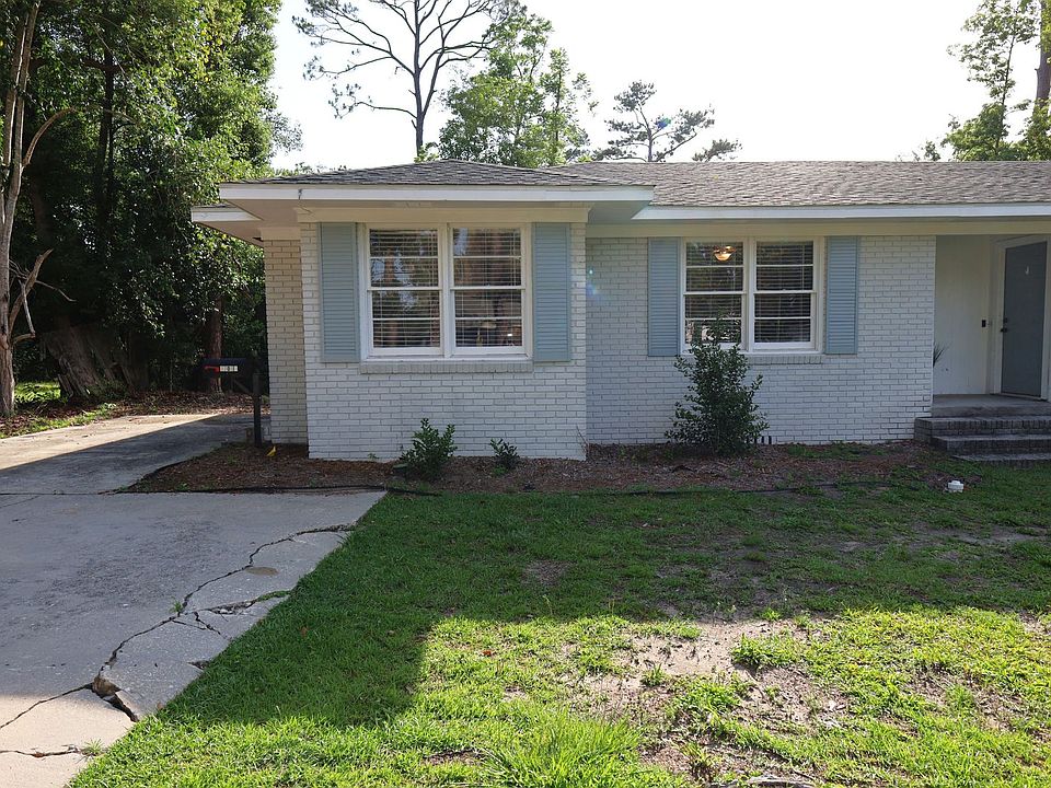 1st image of 1709 Azalea Dr #B