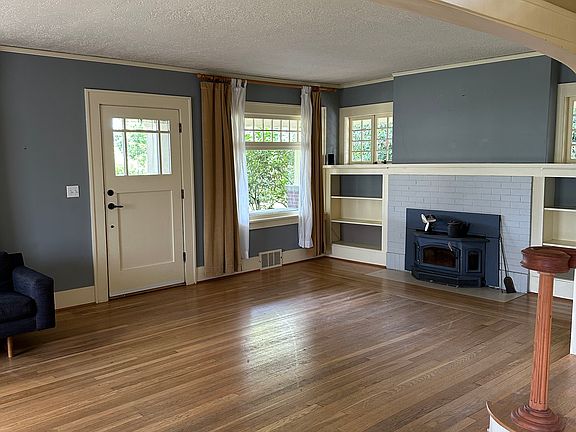5th image of 15774 McLean Rd