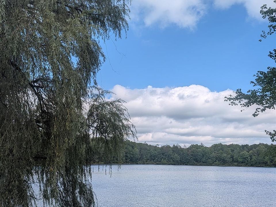 1st image of 89 Beaver Lake Road