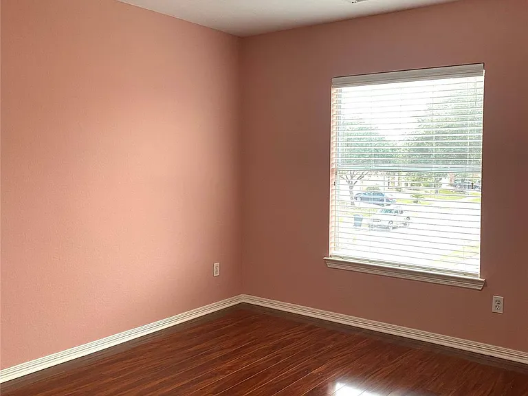 10231 Turrett Point Ln — Photo 15