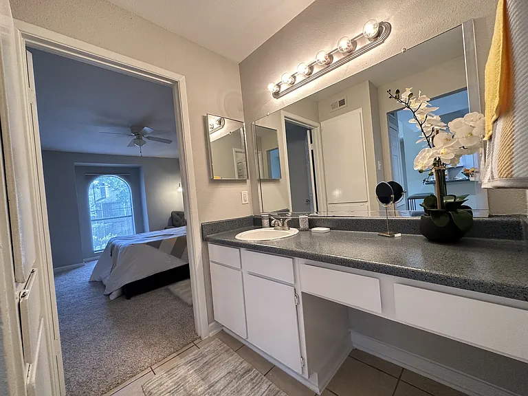 The Park @ Live Oak Apartments — Photo 76