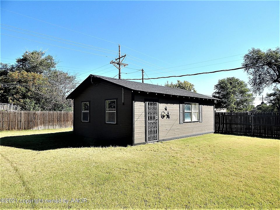 2nd image of 4500 Gem Lake Rd