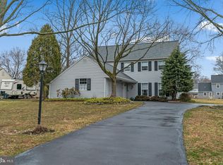566 Coach Rd, Horsham, PA 19044