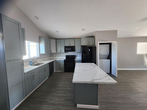 4th image of 1251 1/2 Bates Ln