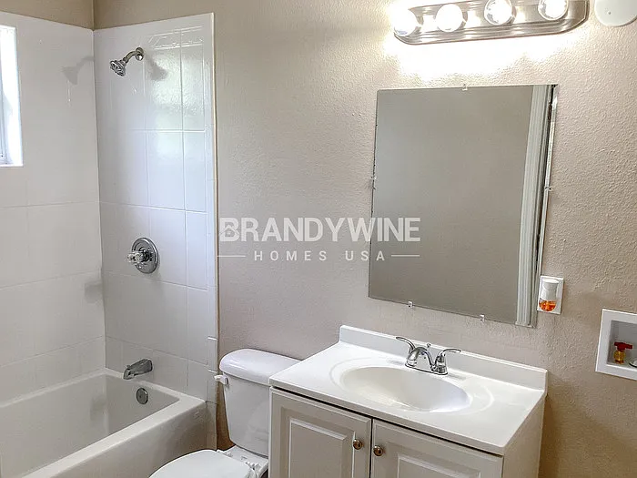 803 E Baker St — Photo 10