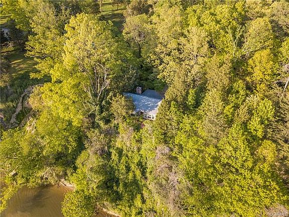 3rd image of 1300 Chaffins Bluff Ln