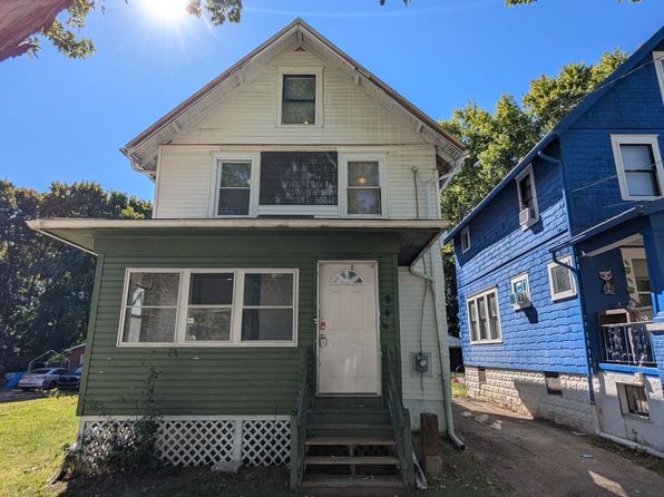 848 Clark St