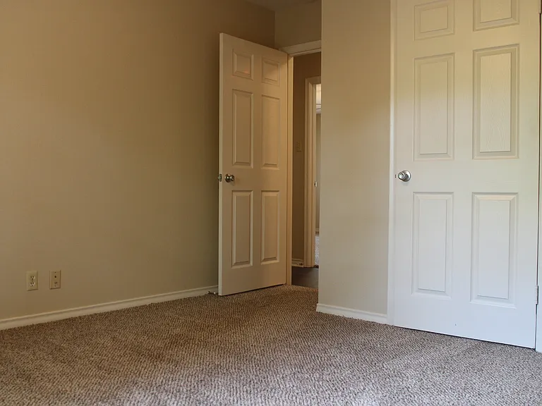 3012 Tower Dr — Photo 15