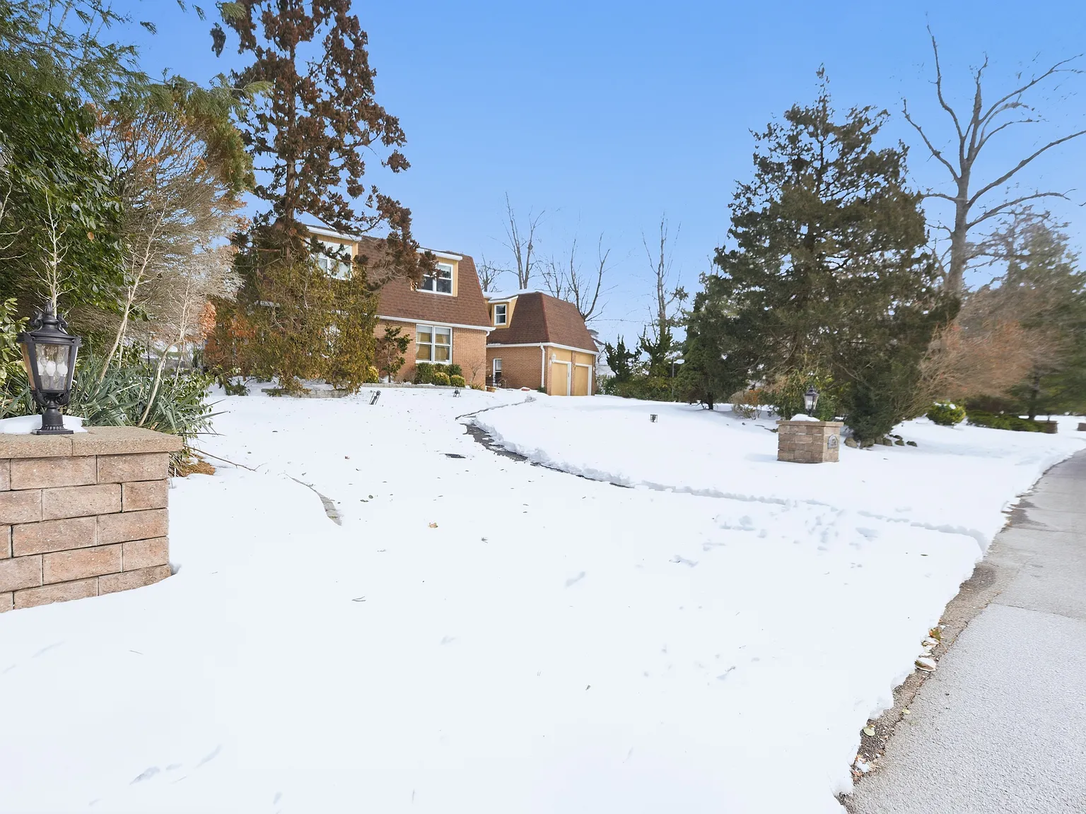 8 bed, 6482 sqft, $25,000 — Photo 4