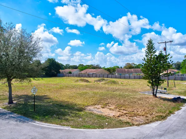 4656 Boatman Street, Greenacres, FL 33463