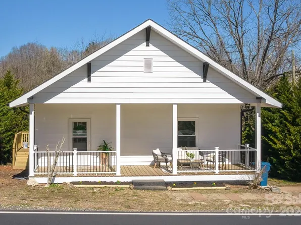 90 Falls Ave, Granite Falls, NC 28630